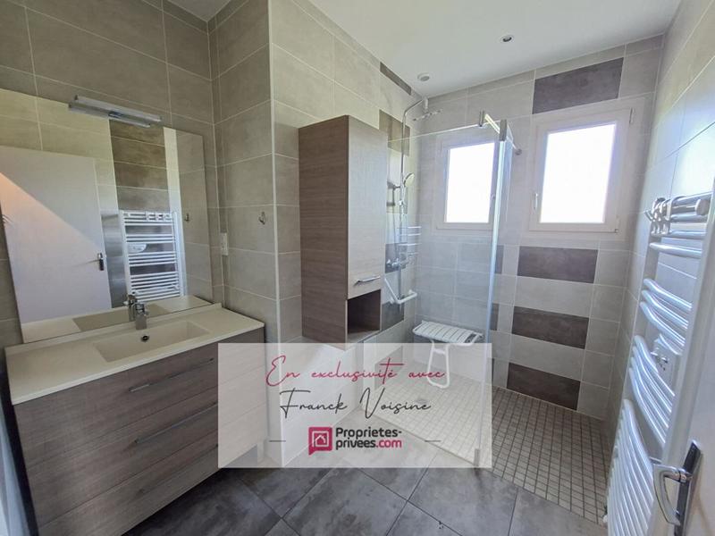 Maison - 93 m² - 7 pièces