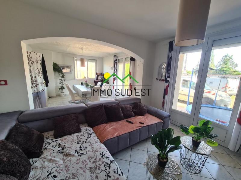 Maison - 180 m² - 7 pièces