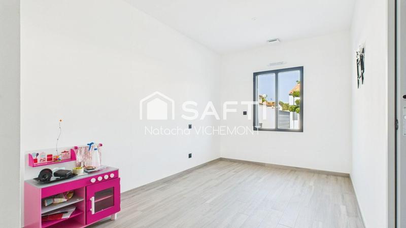 Maison - 223 m² - 5 pièces