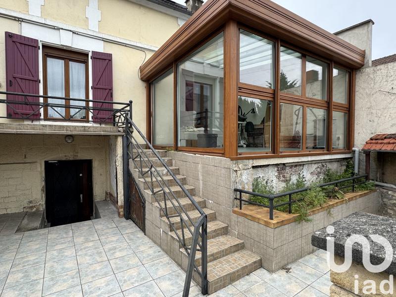 Maison - 121 m² - 5 pièces