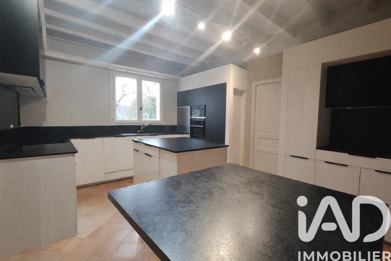 Maison - 265 m² - 6 pièces