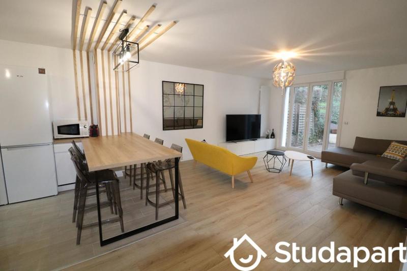 Chambre - 13 m² - 1 pièce