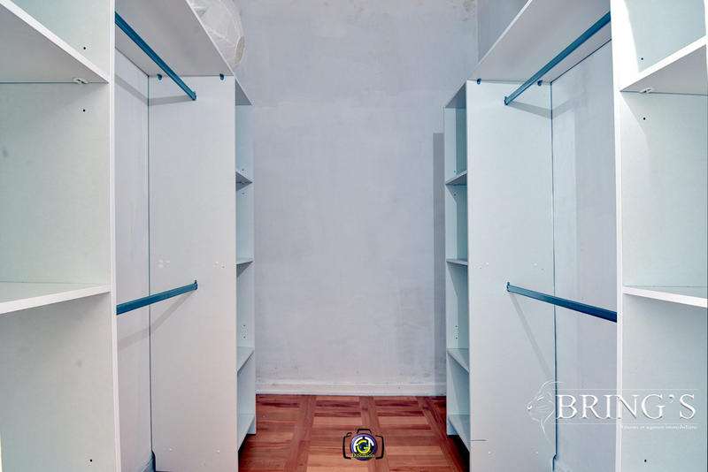 Appartement - 105 m² - 4 pièces