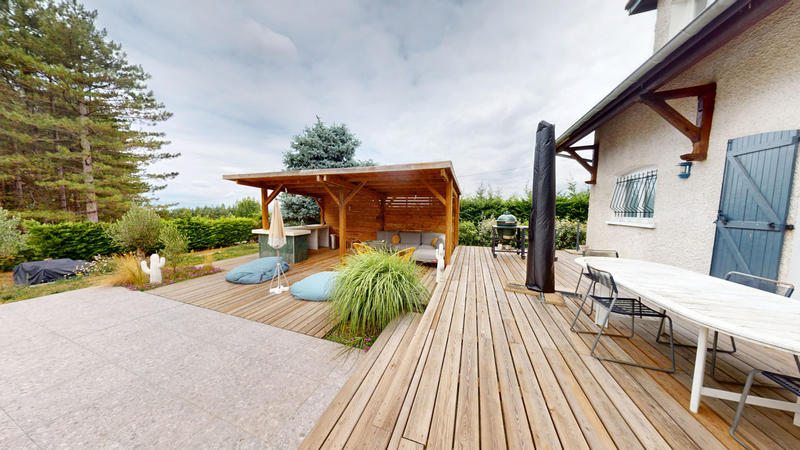 Villa - 190 m² - 6 pièces