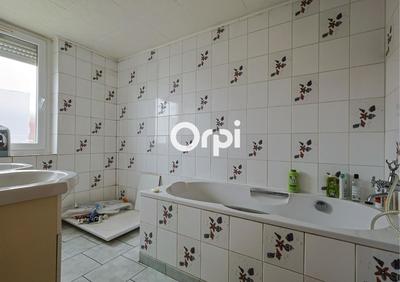 Maison - 94 m² - 3 pièces