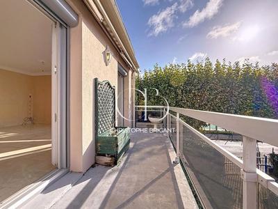 Maison - 170 m² - 5 pièces