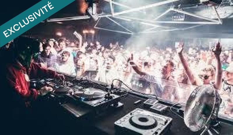 Local commercial - 700 m² - 4 pièces