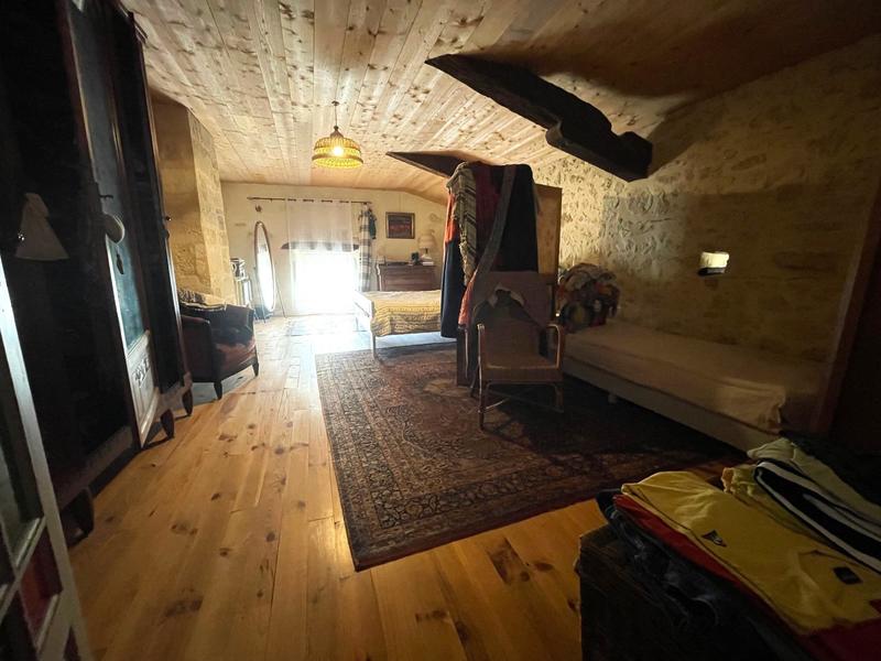 Maison ancienne - 188 m² - 6 pièces