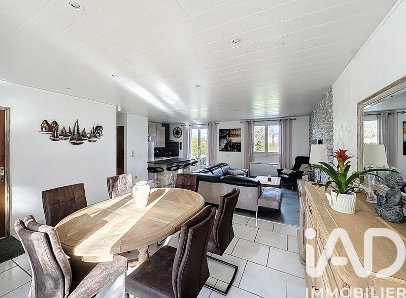 Maison - 90 m² - 4 pièces