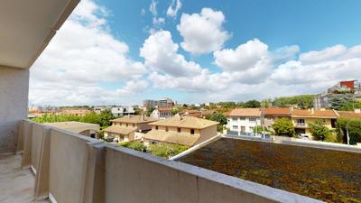 Appartement - 70 m² - 4 pièces