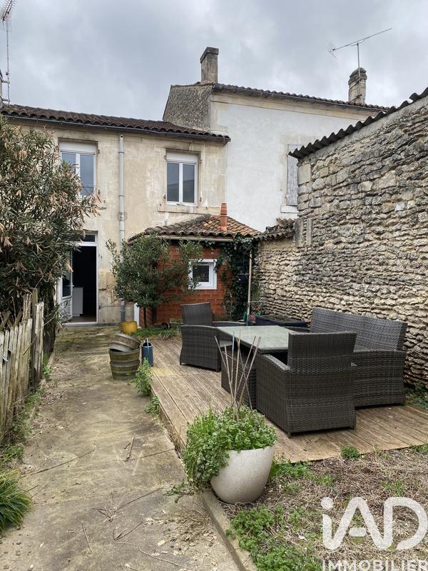 Maison - 100 m² - 5 pièces