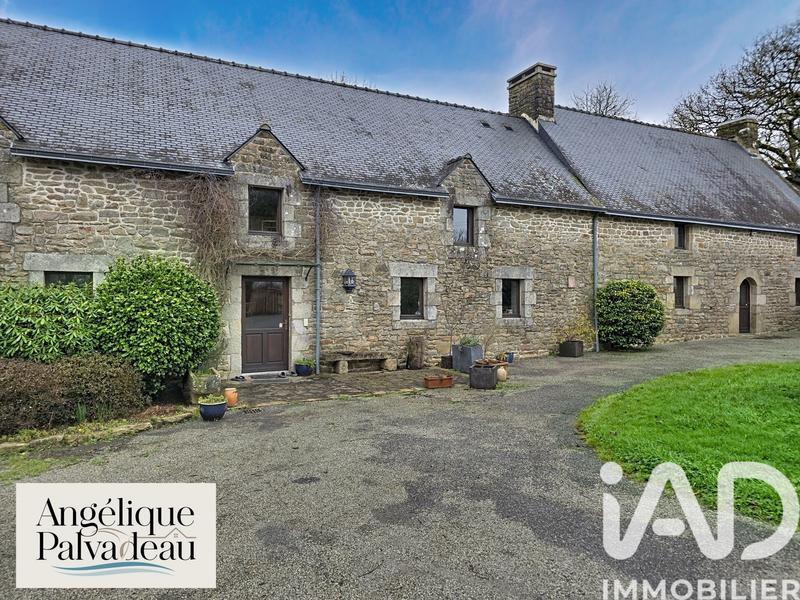 Maison - 246 m² - 7 pièces