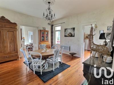 Maison - 200 m² - 9 pièces