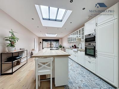 Maison - 158 m² - 6 pièces