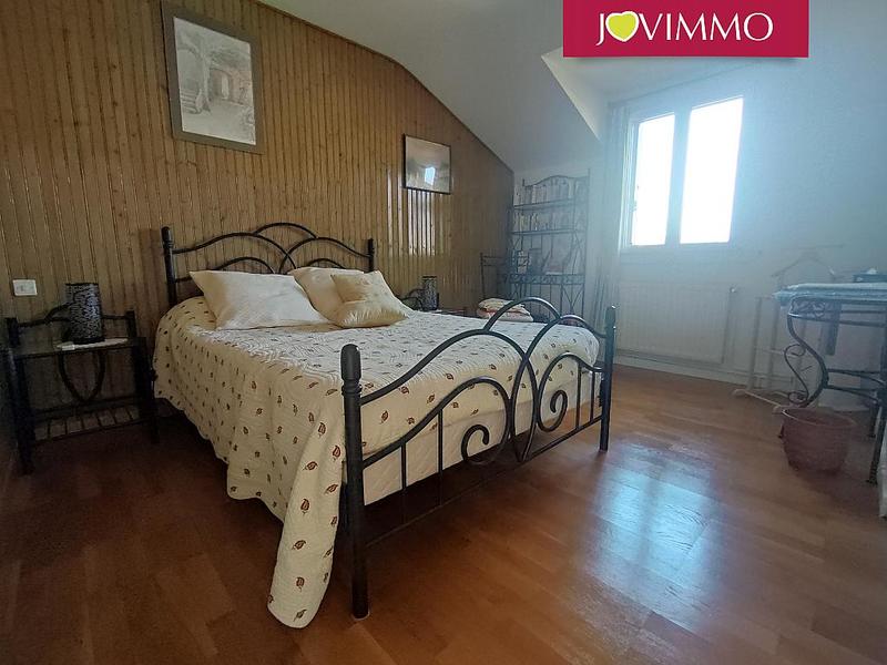 Maison - 167 m² - 7 pièces