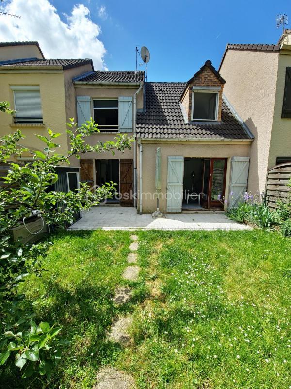 Maison - 87 m² - 5 pièces