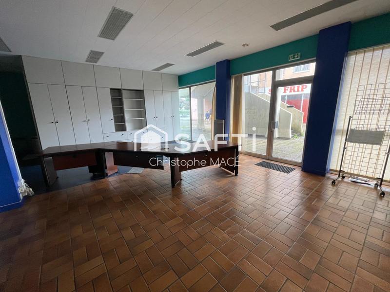 Local commercial - 117 m² - 3 pièces