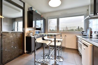 Appartement - 121 m² - 6 pièces