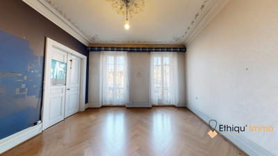 Appartement - 126 m² - 5 pièces