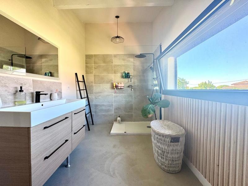 Villa - 180 m² - 7 pièces