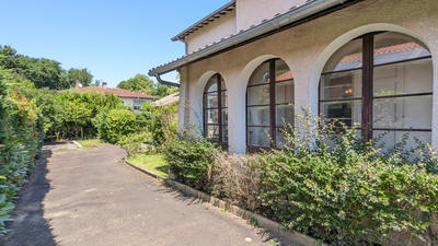 Maison - 195 m² - 7 pièces