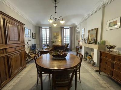 Appartement - 93 m² - 5 pièces