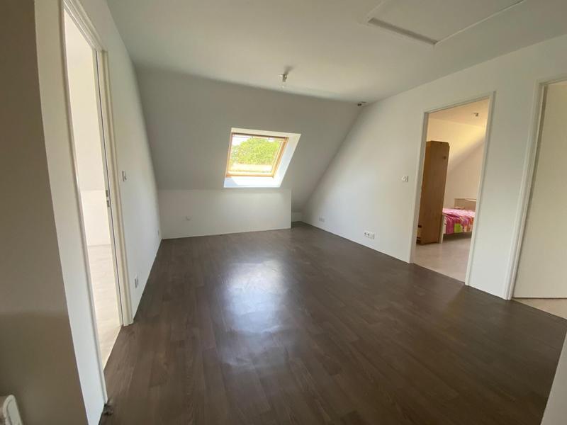 Maison - 180 m² - 7 pièces