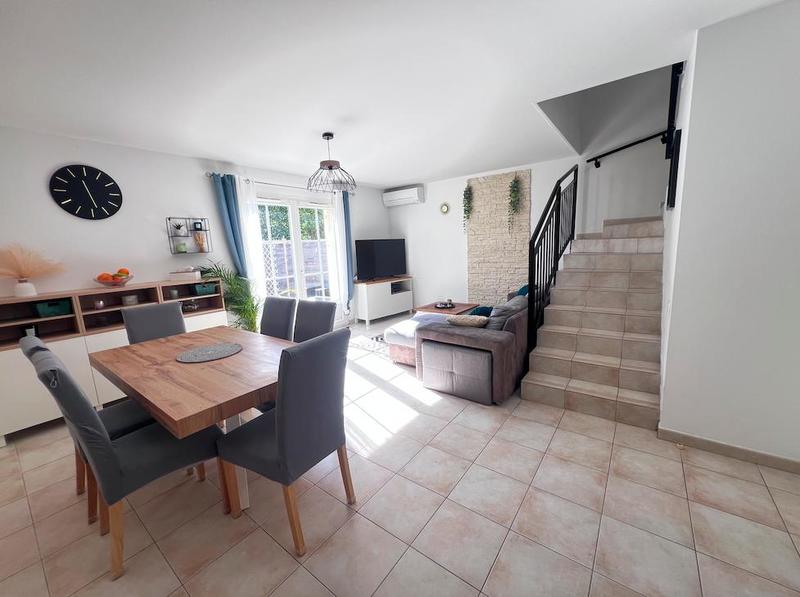 Maison - 90 m² - 4 pièces