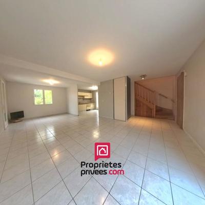 Maison - 92 m² - 4 pièces