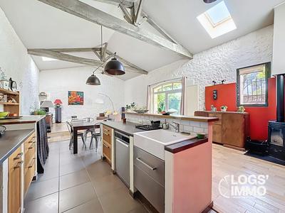 Maison ancienne - 195 m² - 6 pièces