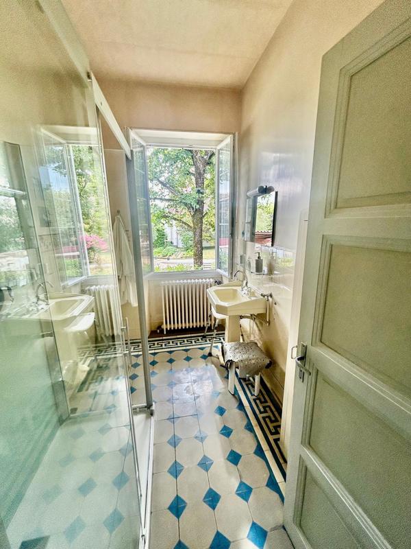 Maison - 148 m² - 7 pièces