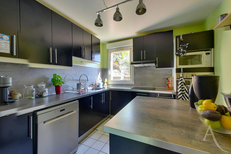 Appartement - 105 m² - 5 pièces