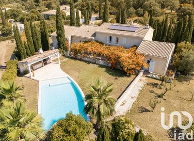 Maison - 268 m² - 6 pièces