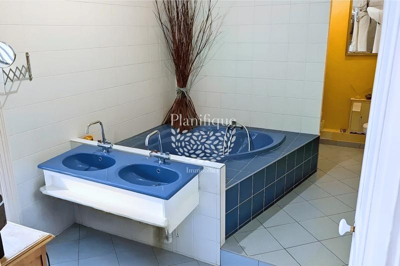 Appartement - 131 m² - 4 pièces