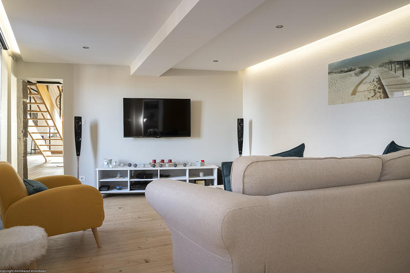 Maison en pierre - 140 m² - 5 pièces