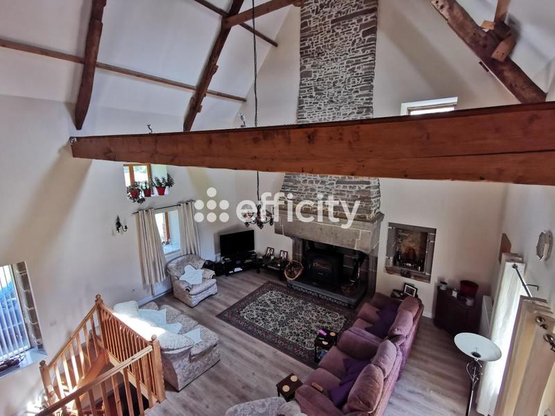 Maison - 269 m² - 9 pièces