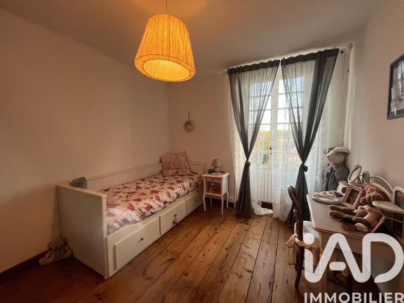 Maison - 207 m² - 6 pièces