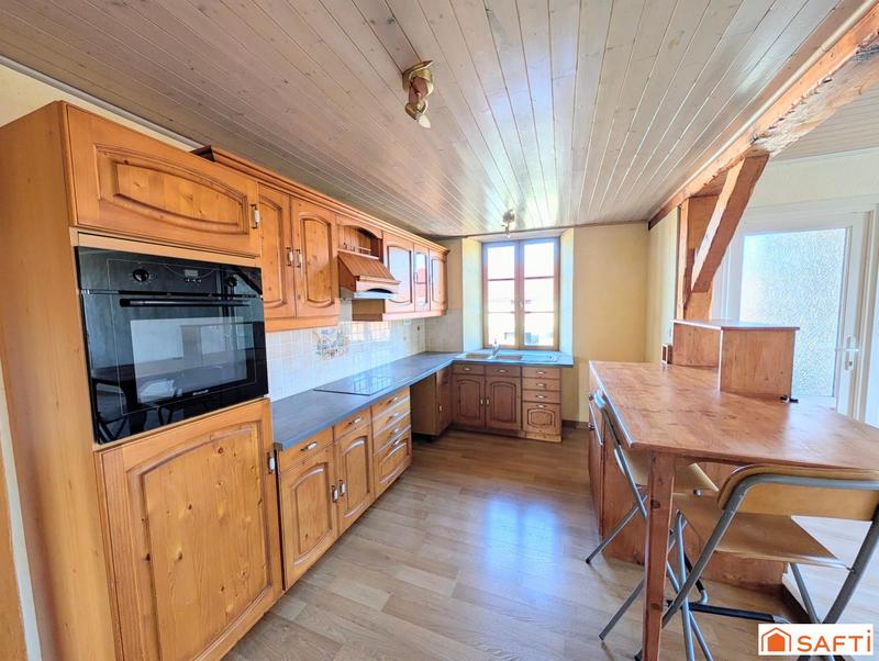 Maison - 227 m² - 10 pièces