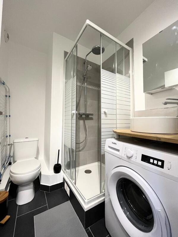 Appartement - 90 m² - 6 pièces