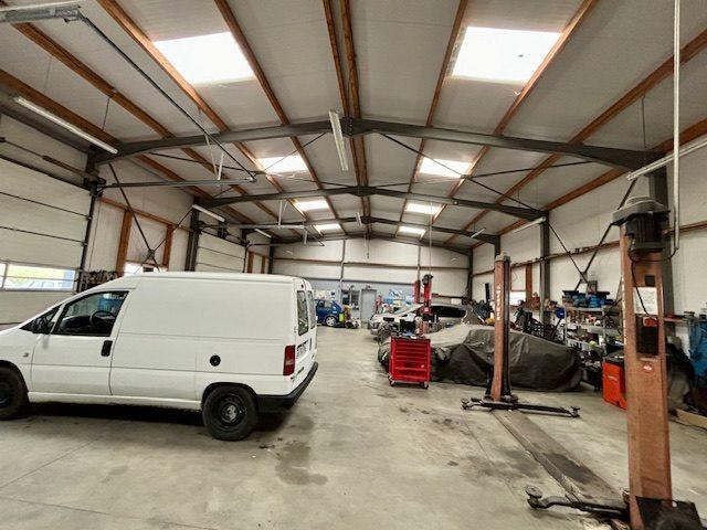 Fonds de commerce - 320 m²