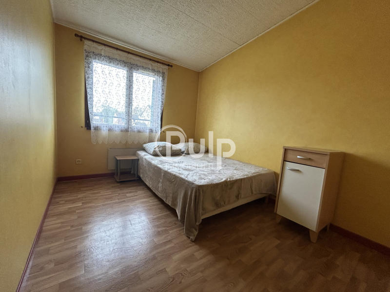 Maison - 80 m² - 5 pièces