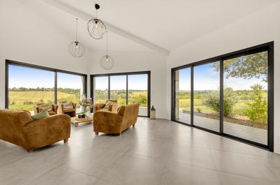 Maison contemporaine - 262 m² - 7 pièces