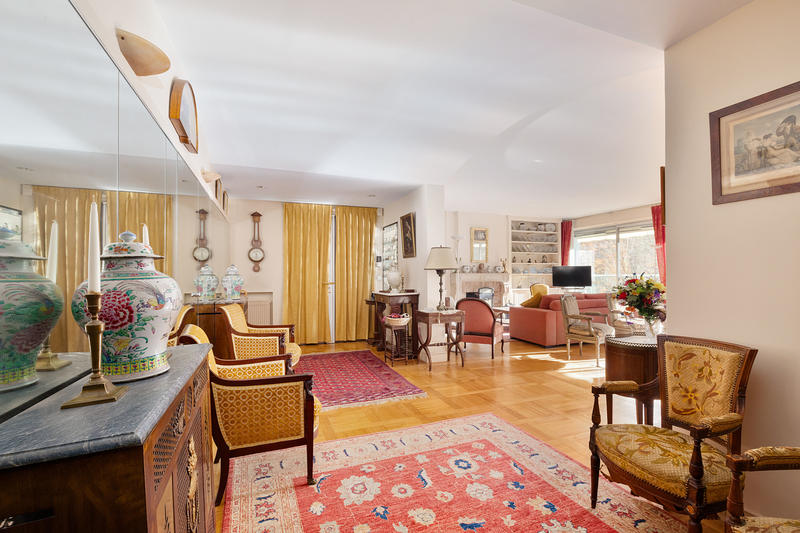 Appartement - 195 m² - 5 pièces