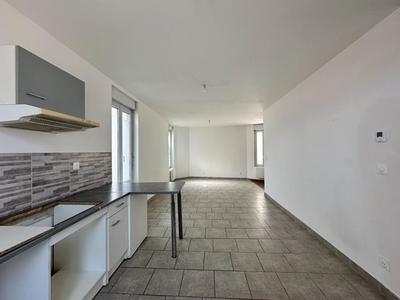 Maison - 86 m² - 5 pièces