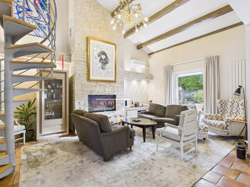 Maison - 161 m² - 6 pièces