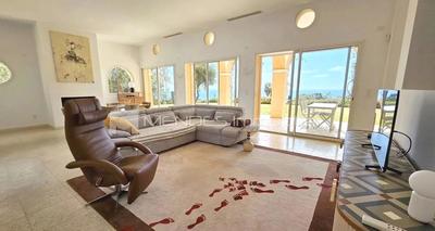 Villa - 430 m² - 8 pièces