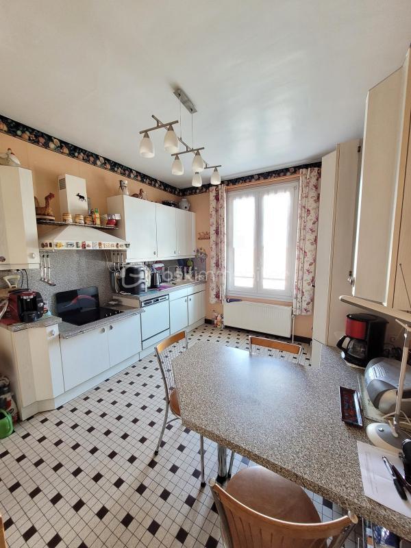 Maison traditionnelle - 125 m² - 5 pièces