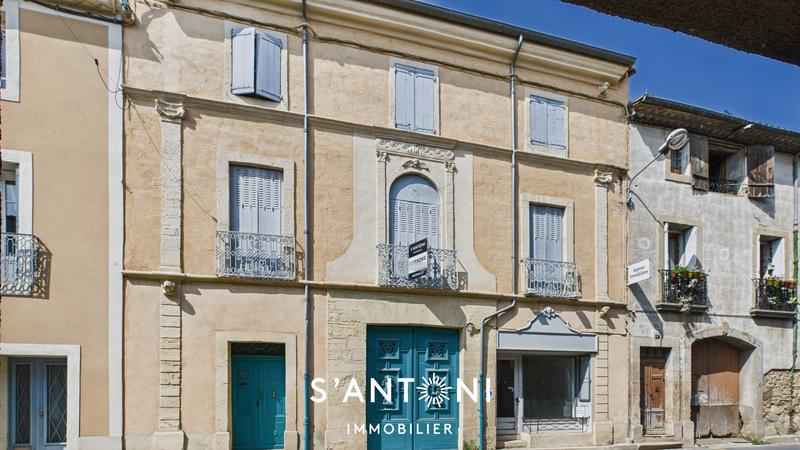 Maison - 270 m² - 7 pièces