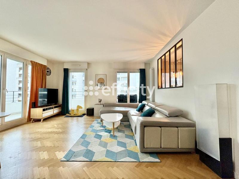 Appartement - 90 m² - 4 pièces