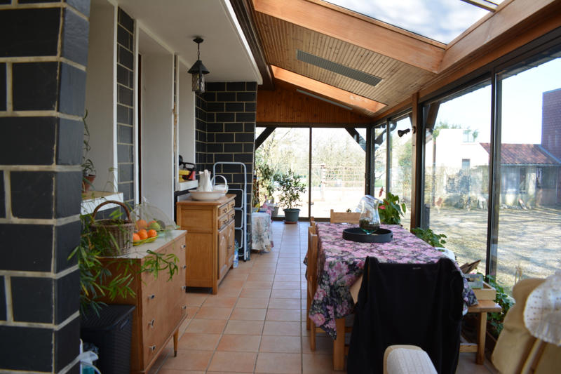 Maison - 202 m² - 10 pièces